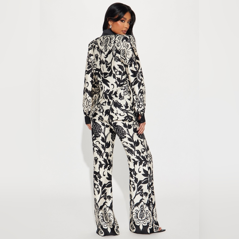 Fashion Nova Pant Set - Picture 3 of 7